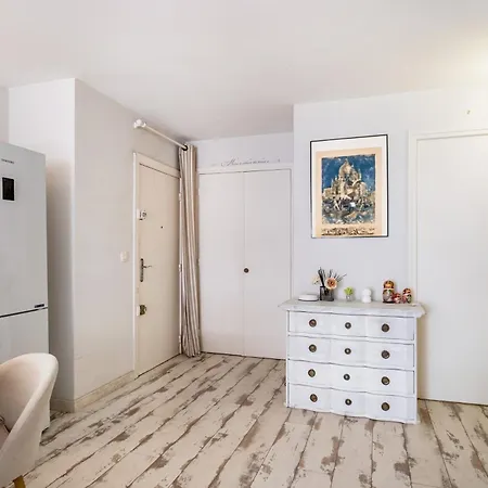 Sibel 2 Pieces Proche Pinede Plages Apartment *