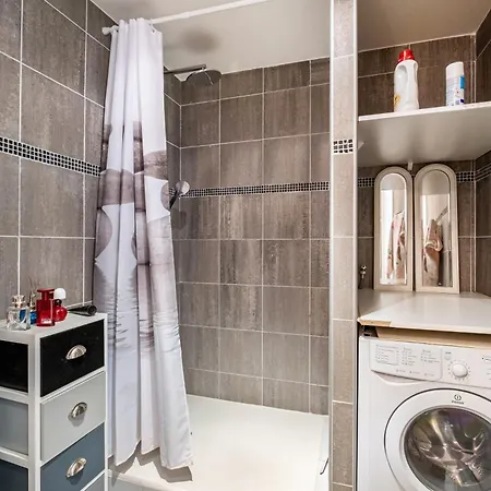Appartement Sibel 2 Pièces Proche Pinède Plages *